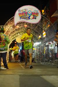 BIB: 40010
                            <button type="button" onclick="openModal(21831961)" class="btn btn-primary btn-sm float-right btn-popup" data-toggle="modal" data-target=".modal-high-quality">
                        <i class="fas fa-shopping-cart"></i> Add to Cart
                    </button>
                                            <button type="button" onclick="isThisMe(21831961, true)" class="btn btn-success btn-sm float-right btn-popup btn-isme hidden" data-toggle="tooltip" data-placement="bottom" title="นี่คือรูปของคุณใช่ไหม คลิกที่นี่เพื่อเอาเข้าอัลบั้ม">
                        <i class="fas fa-plus"></i> Add to album
                    </button>
                    <button type="button" onclick="isThisMe(21831961, false)" class="btn btn-warning btn-sm float-right btn-popup btn-isnotme hidden">
                        <i class="fas fa-ban"></i> Remove from album
                    </button>